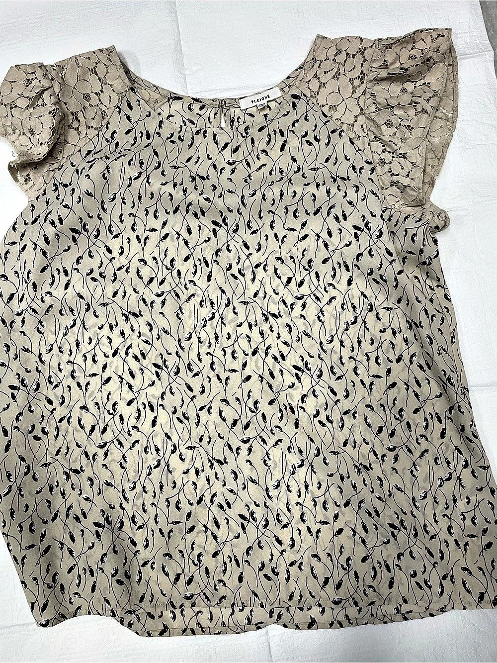 Pleione Floral Short Sleeve Blouse Size Small